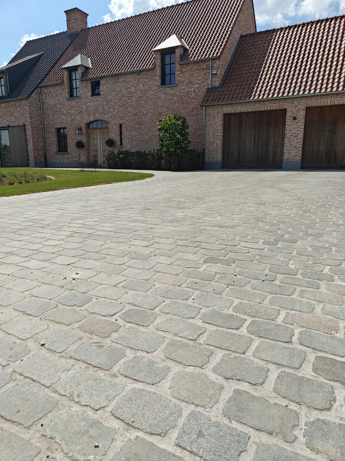 Gezaagde langwerpige porfier
